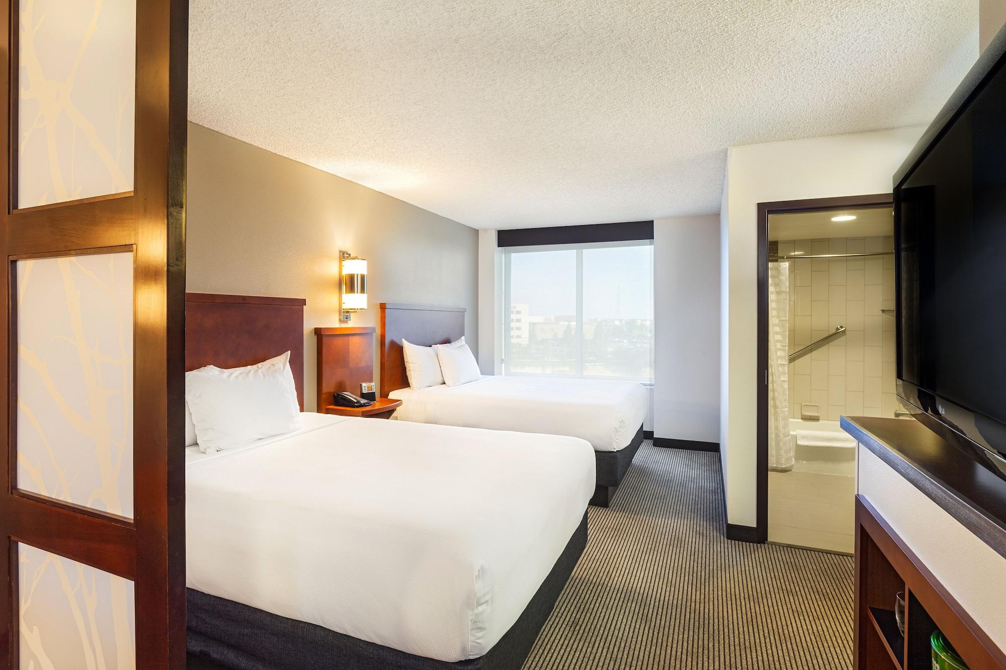 Hyatt Place Sacramento 3*