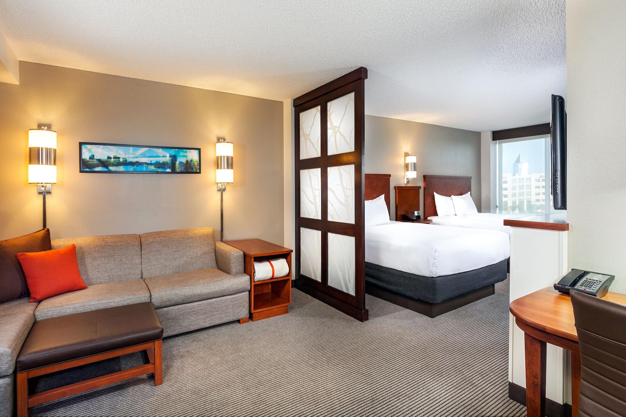 Hyatt Place Sacramento Hotel 3*