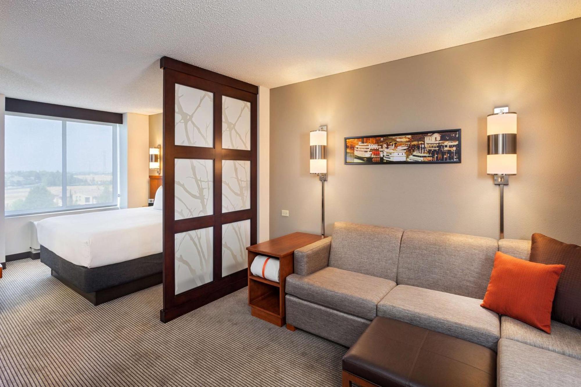 Hyatt Place Sacramento Hotel 3*